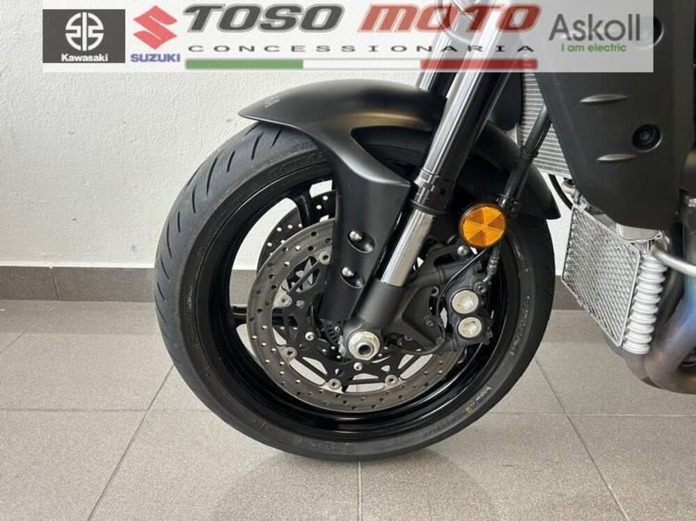 Yamaha MT-10 (2022 - 25) (4)
