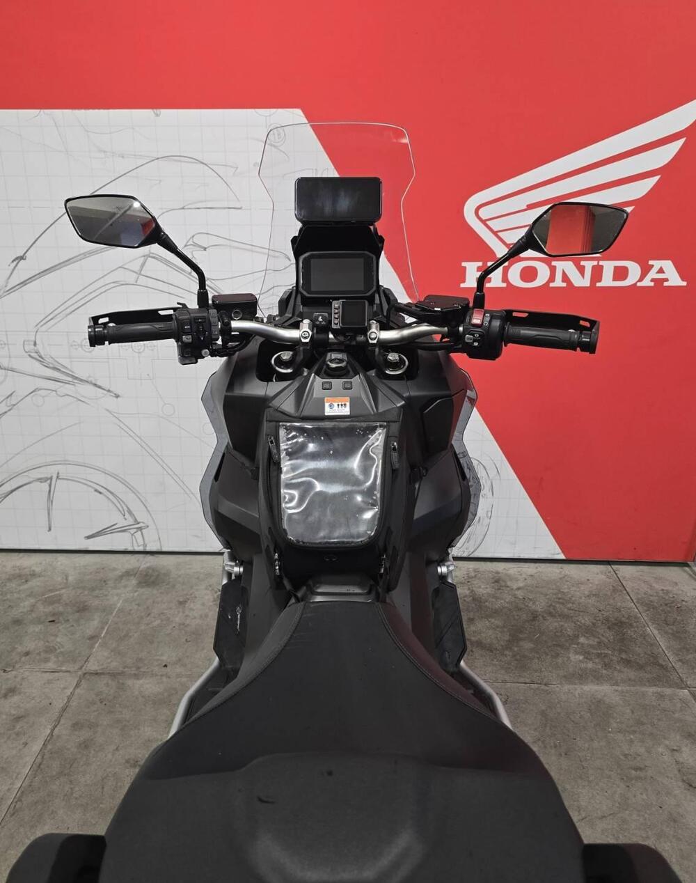 Honda X-ADV 750 DCT (2021 - 24) (4)