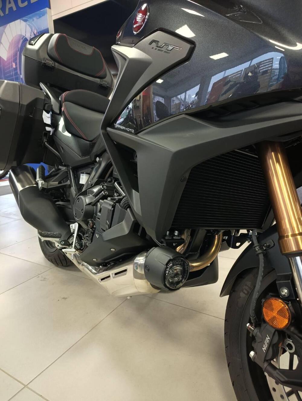 Honda NT 1100 DCT Electronic Suspension (2025) (6)