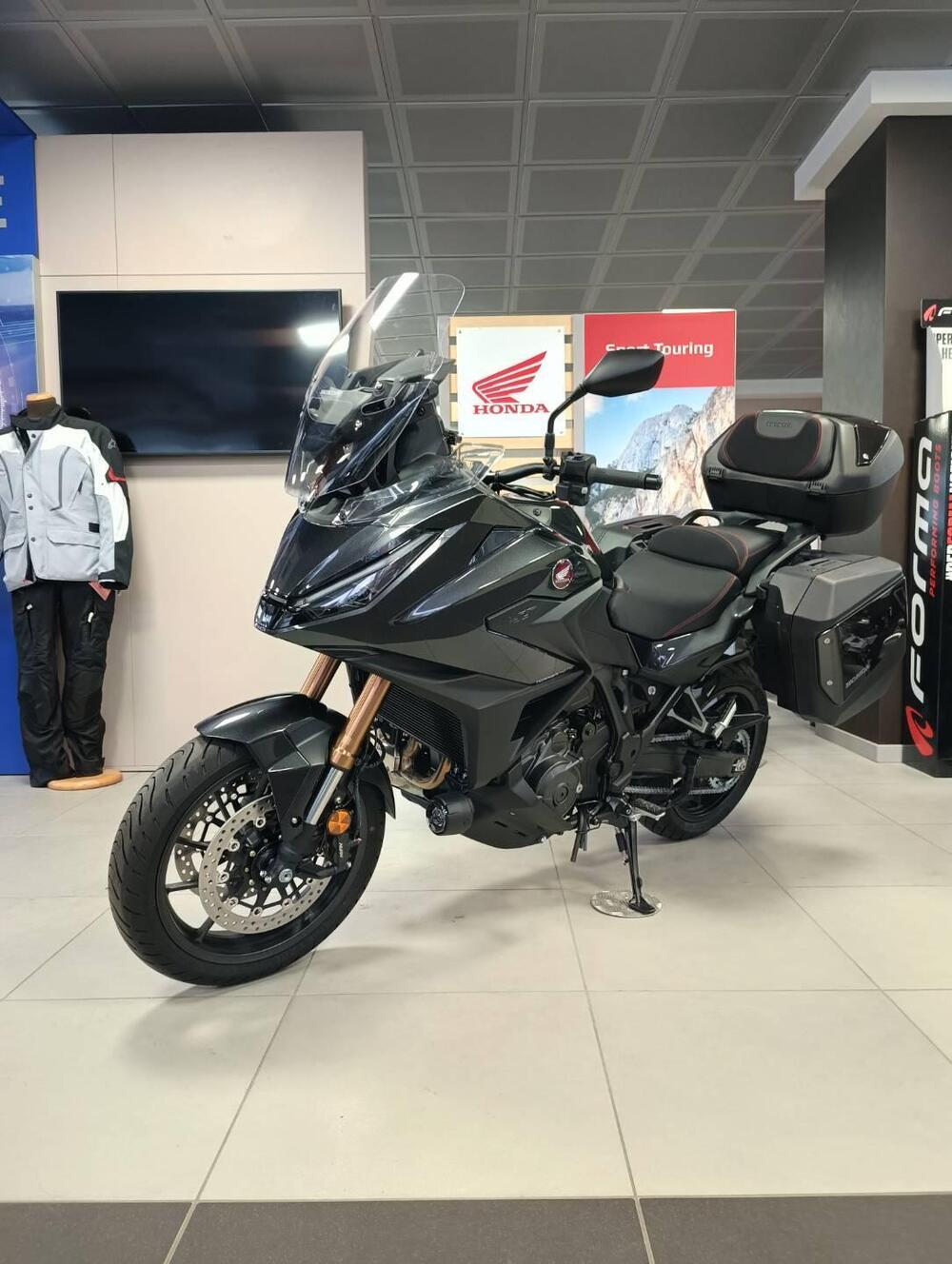 Honda NT 1100 DCT Electronic Suspension (2025) (10)