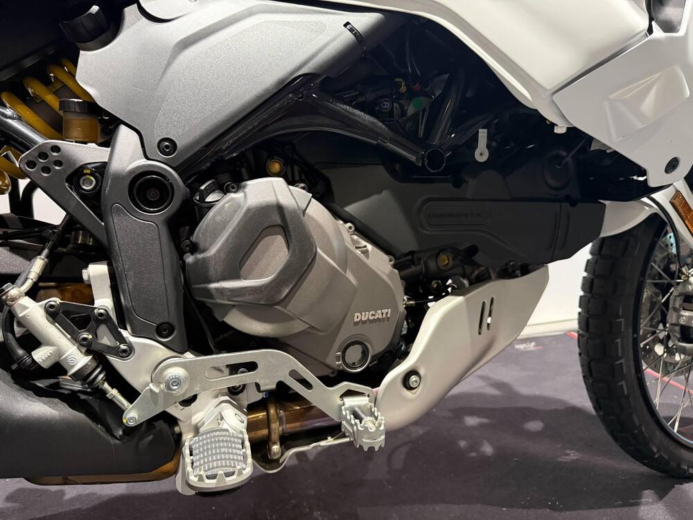 Ducati DesertX (2022 - 25) (4)