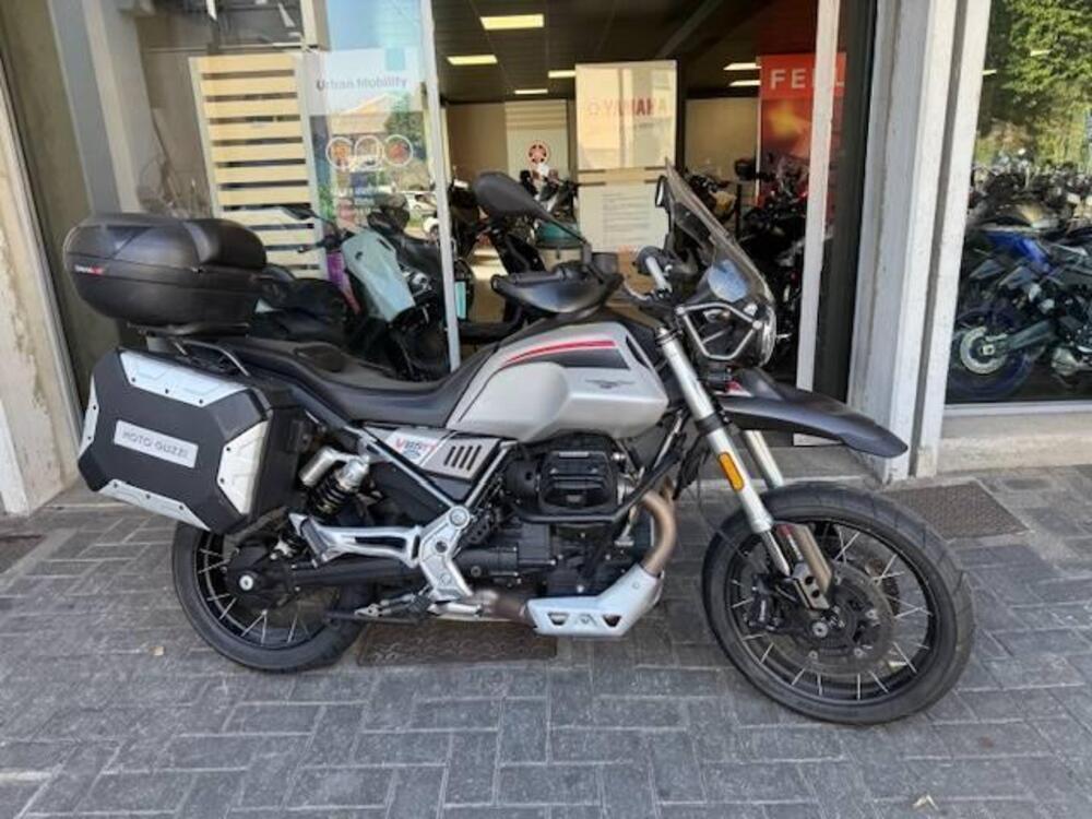 Moto Guzzi V85 TT Travel (2021 - 23) (2)