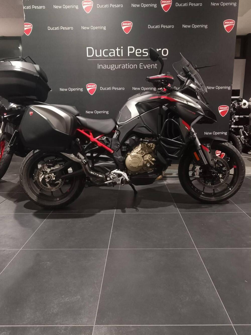 Ducati Multistrada V4 S Grand Tour (2024) (3)