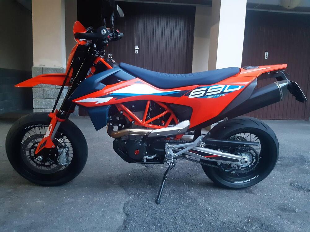 KTM 690 SMC R (2023 - 25) (2)