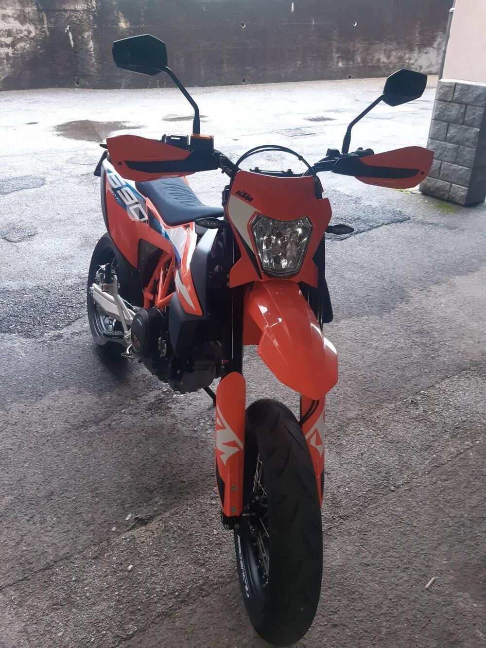 KTM 690 SMC R (2023 - 25) (9)