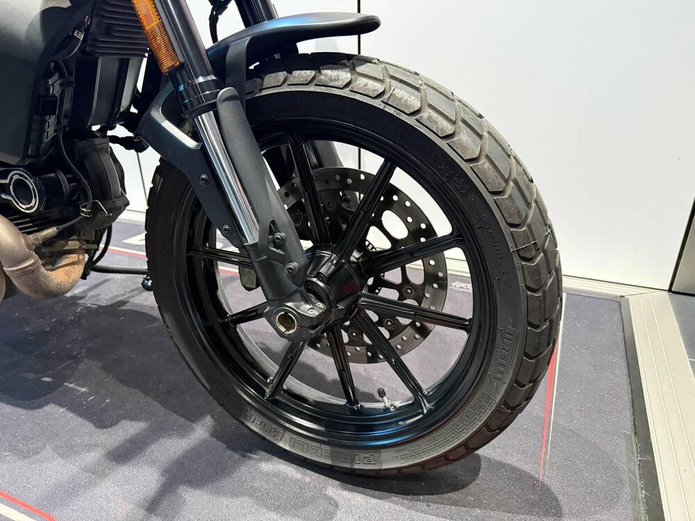 Ducati Scrambler 800 Icon Dark (2021 - 22) (3)