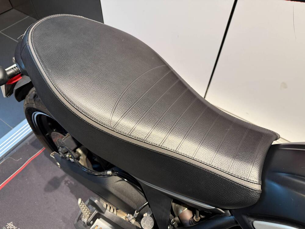 Ducati Scrambler 800 Icon Dark (2021 - 22) (5)