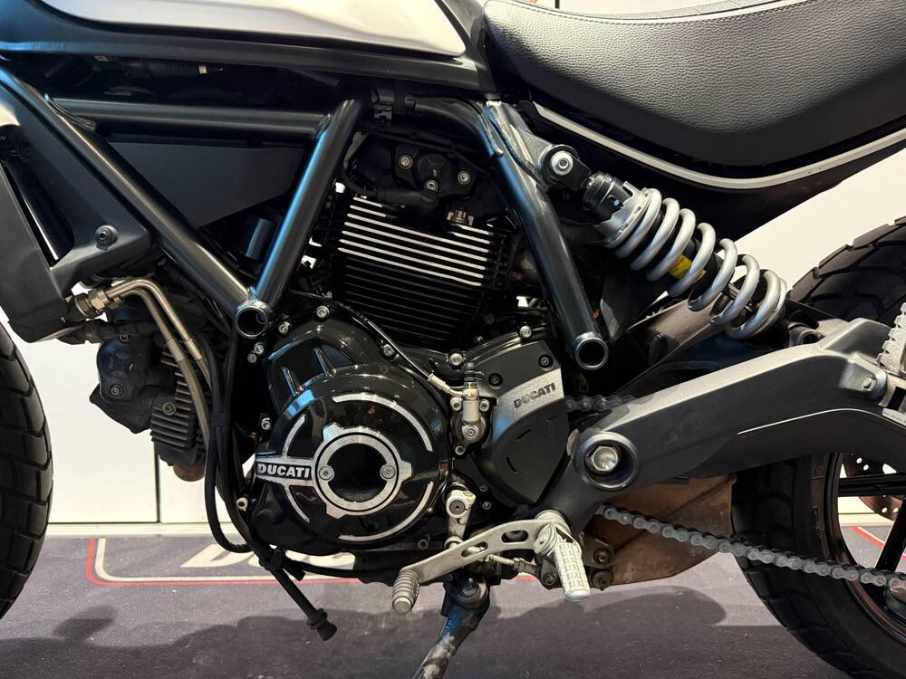 Ducati Scrambler 800 Icon Dark (2021 - 22) (11)