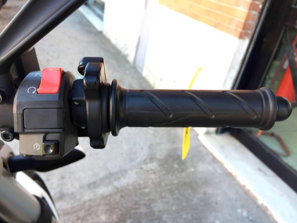 Ducati Monster 696 Plus (2007 - 14) (13)