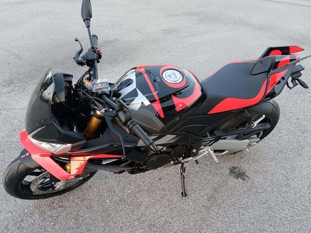 Aprilia Tuono V4 Factory (2025) (9)