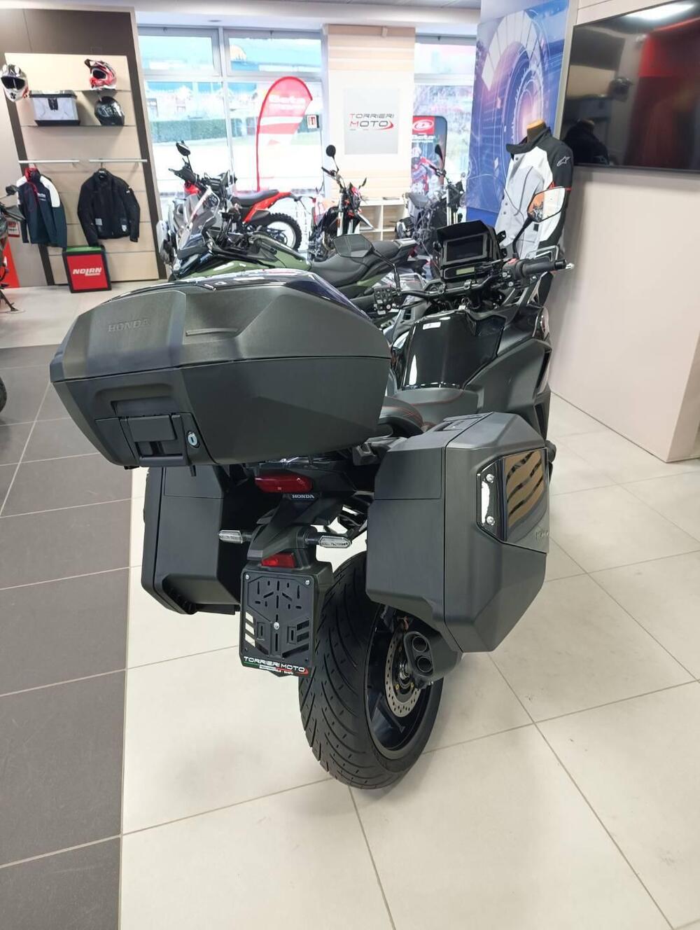 Honda NT 1100 DCT Electronic Suspension (2025) (9)