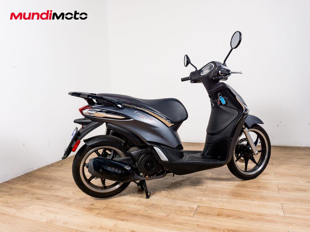Piaggio Liberty 125 S i-get ABS (2016) (3)