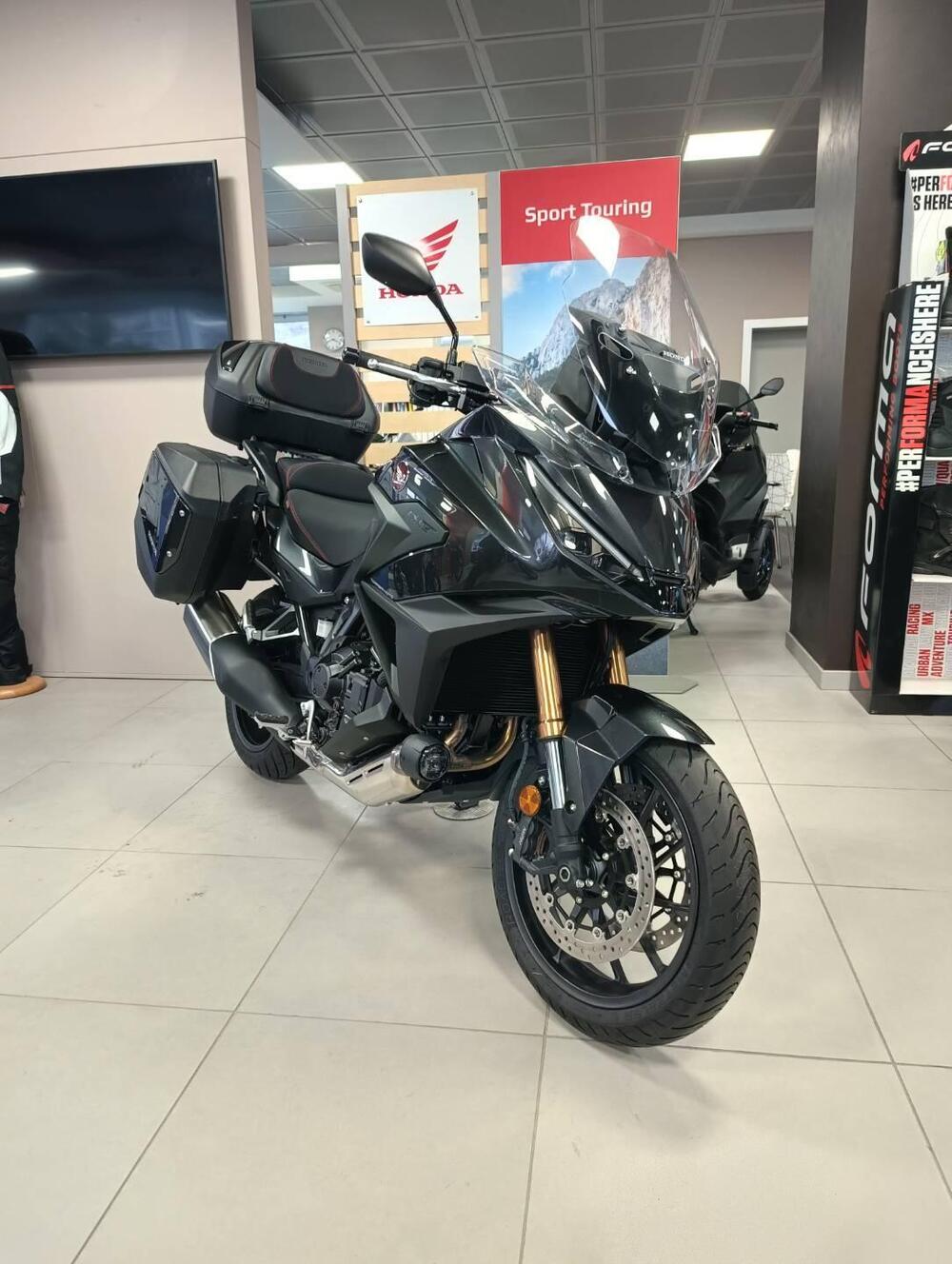 Honda NT 1100 DCT Electronic Suspension (2025) (3)