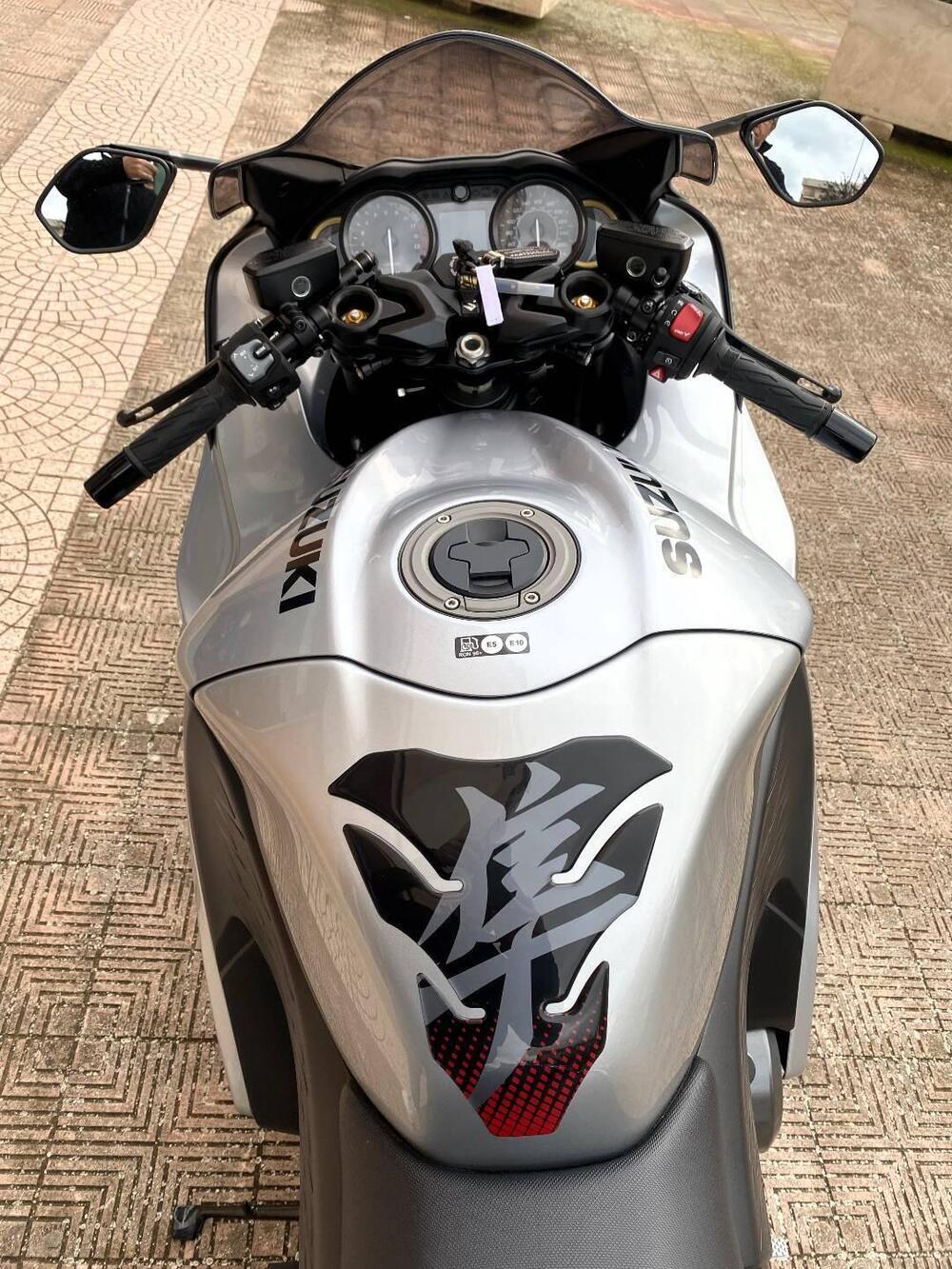 Suzuki GSX 1300 R Hayabusa (2025) (7)