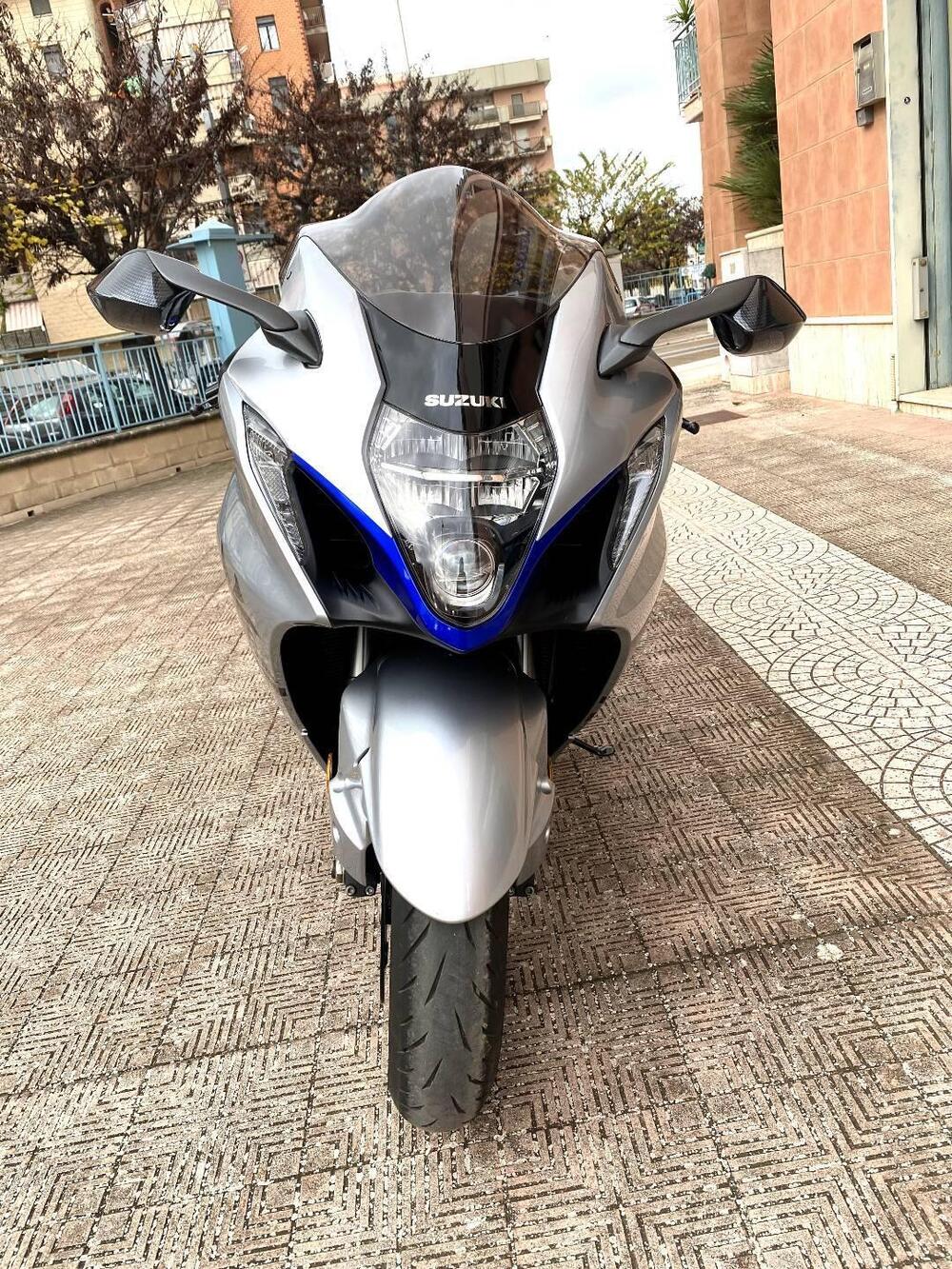 Suzuki GSX 1300 R Hayabusa (2025) (9)