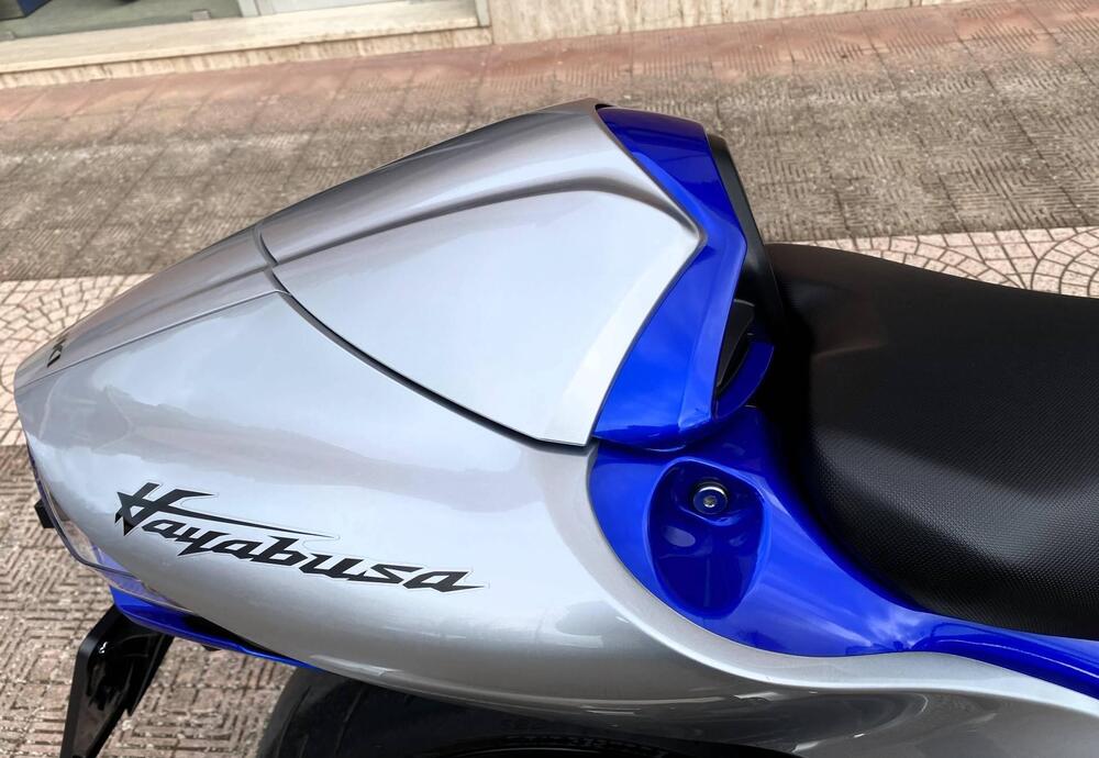 Suzuki GSX 1300 R Hayabusa (2025) (13)