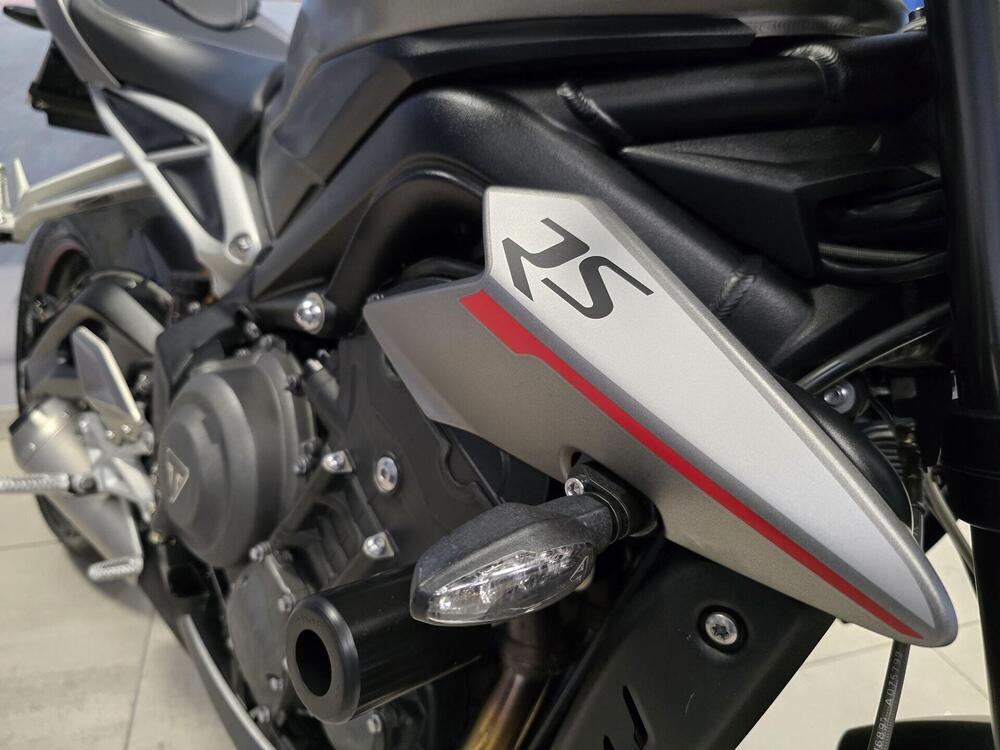 Triumph Street Triple RS (2017 - 19) (17)