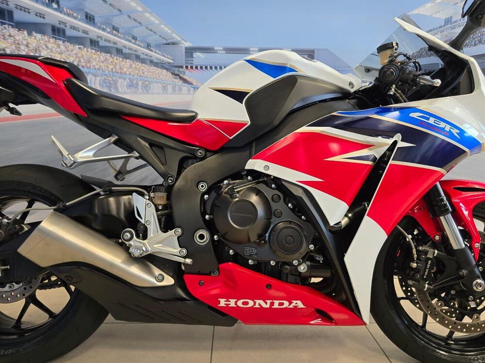 Honda CBR 1000 RR Fireblade (2012 - 16) (15)