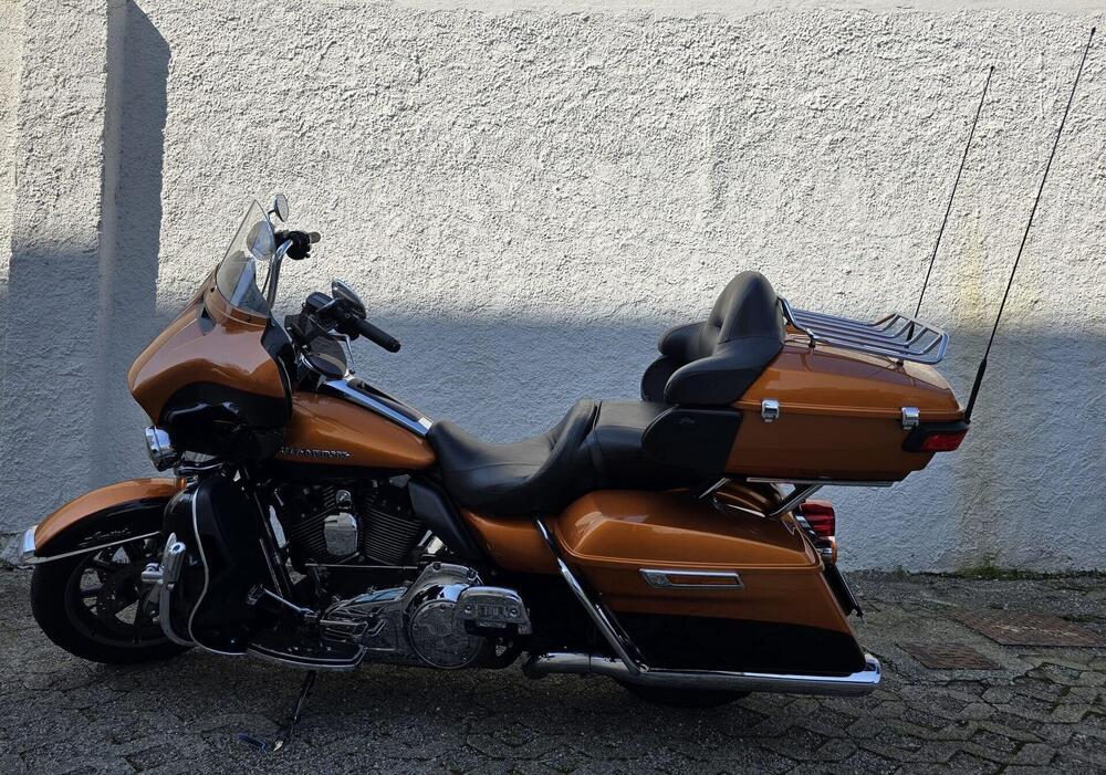 Harley-Davidson 1690 Electra Glide Ultra Limited (2014 - 15) - FLHTK (4)