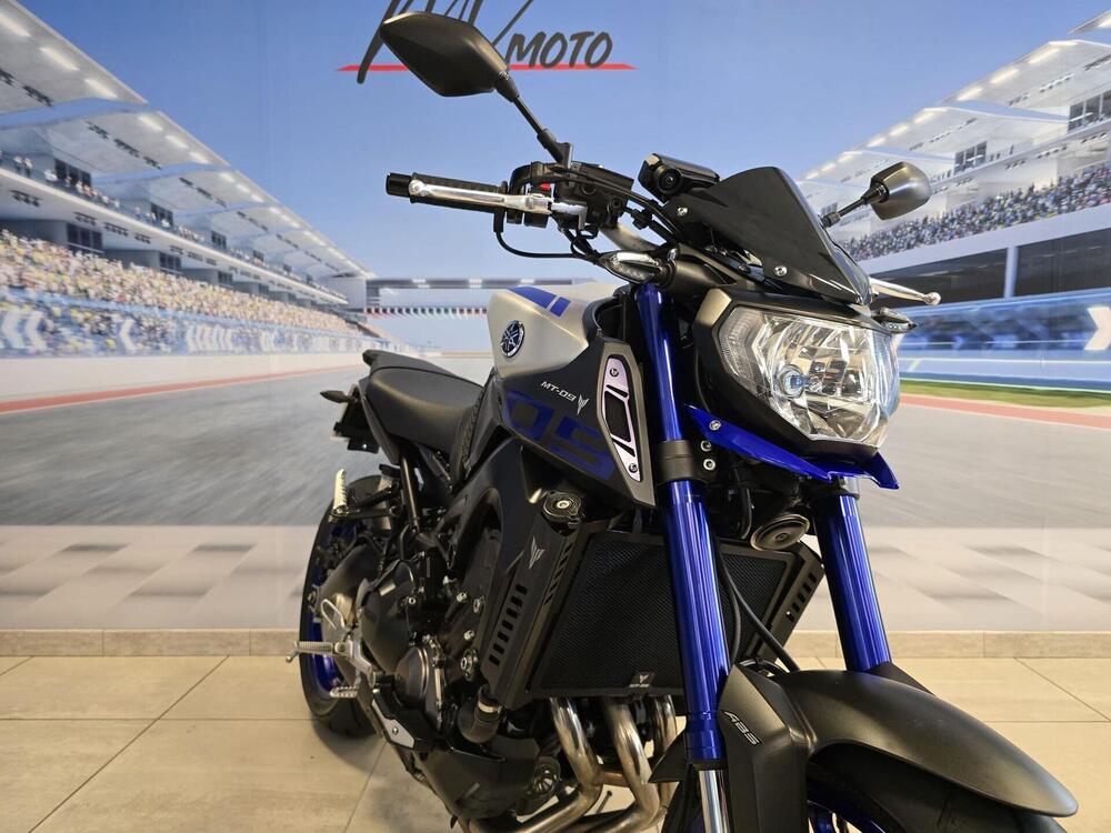 Yamaha MT-09 ABS (2016) (13)