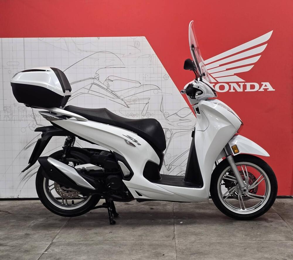 Honda SH 350 (2021 - 24) (3)