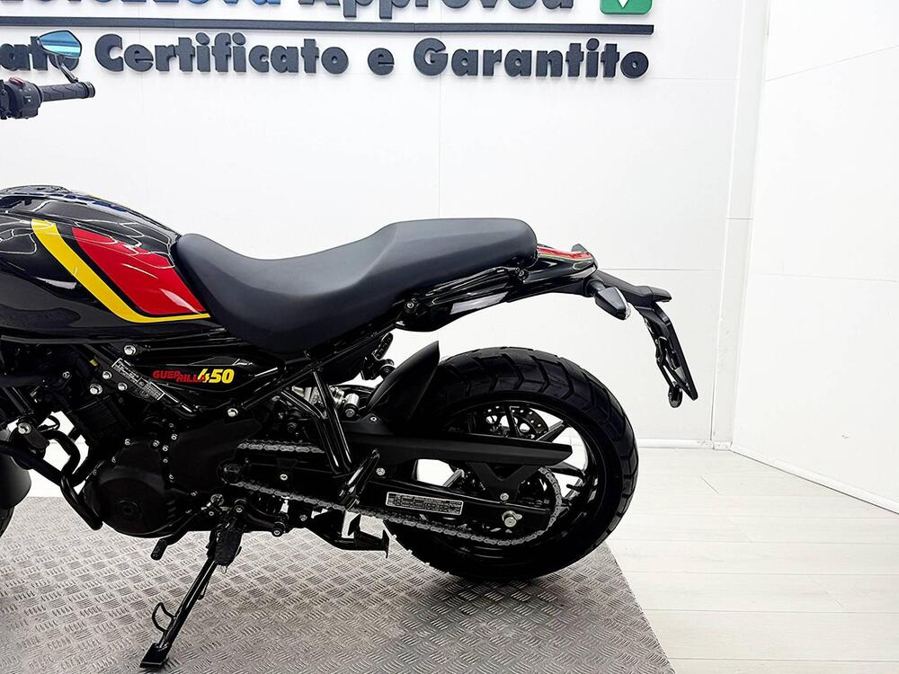 Royal Enfield Guerrilla 450 (2024 - 25) (15)