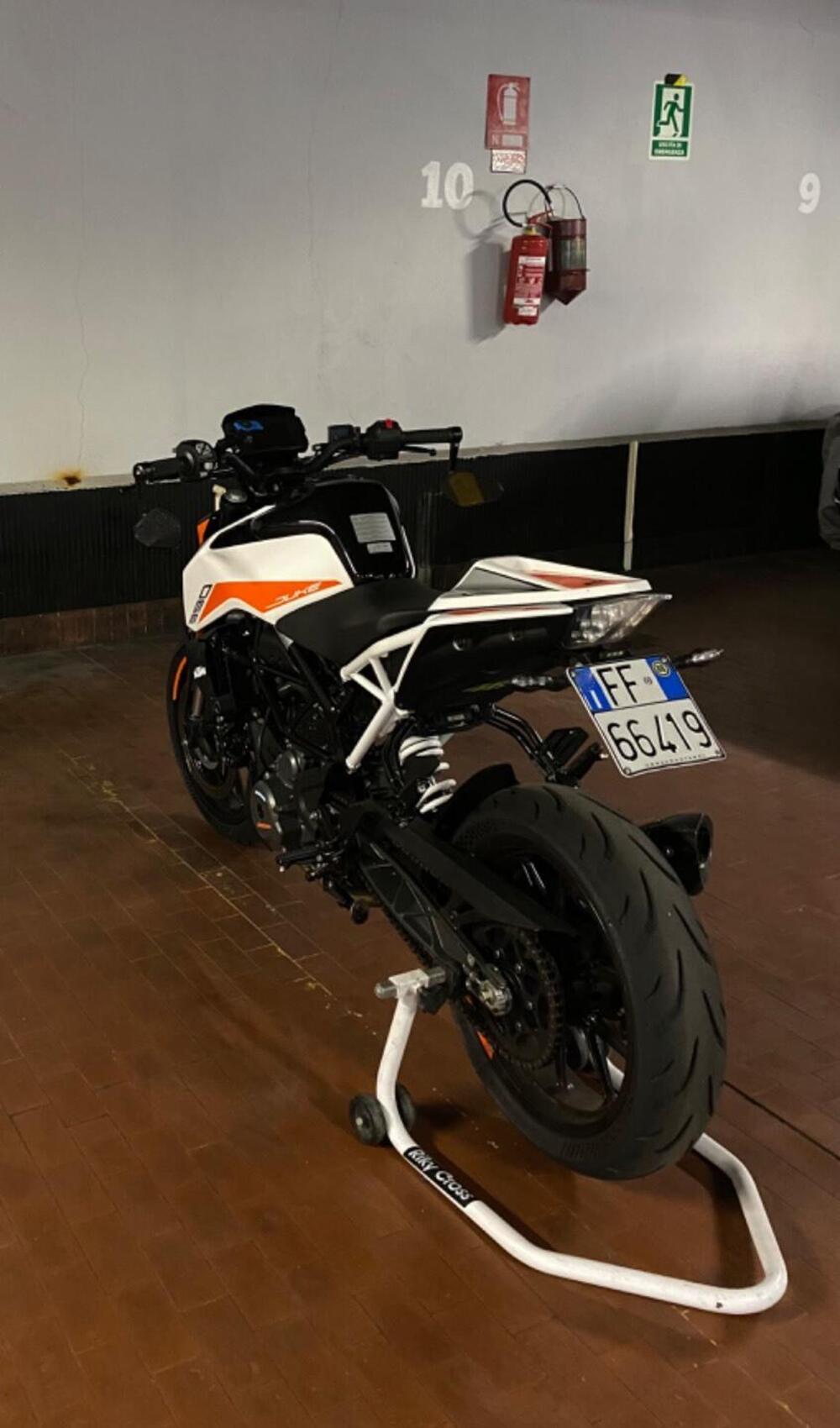 KTM 390 Duke (2021 - 23) (4)
