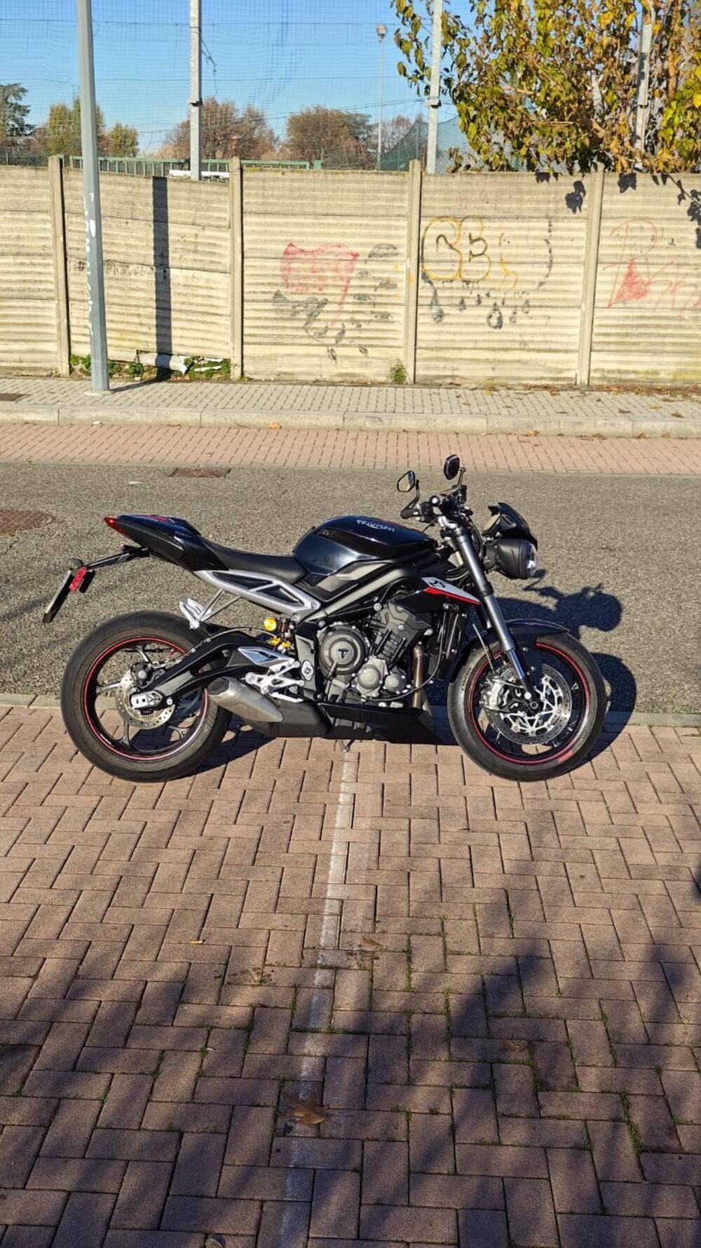 Triumph Street Triple RS (2017 - 19) (3)