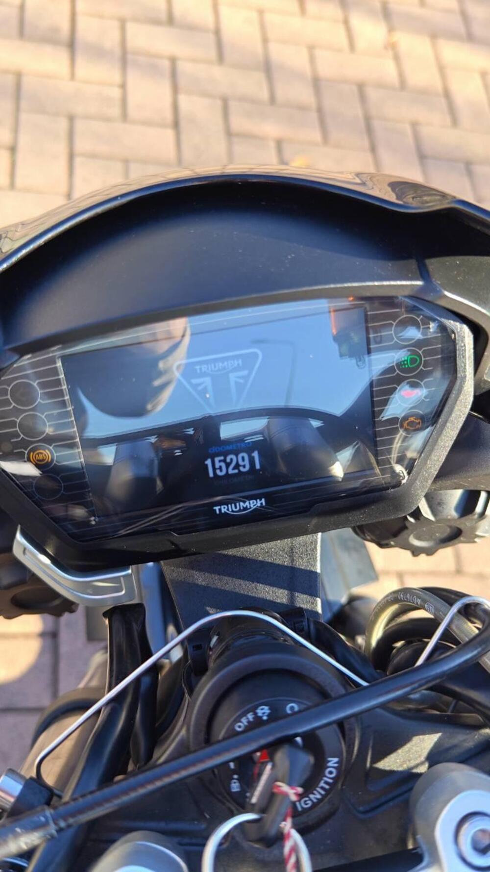 Triumph Street Triple RS (2017 - 19) (6)