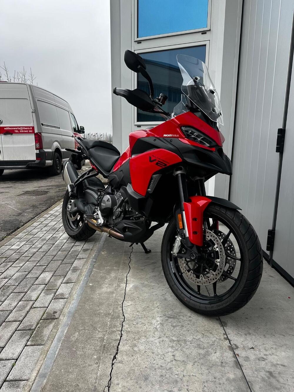 Ducati Multistrada V2 (2025)