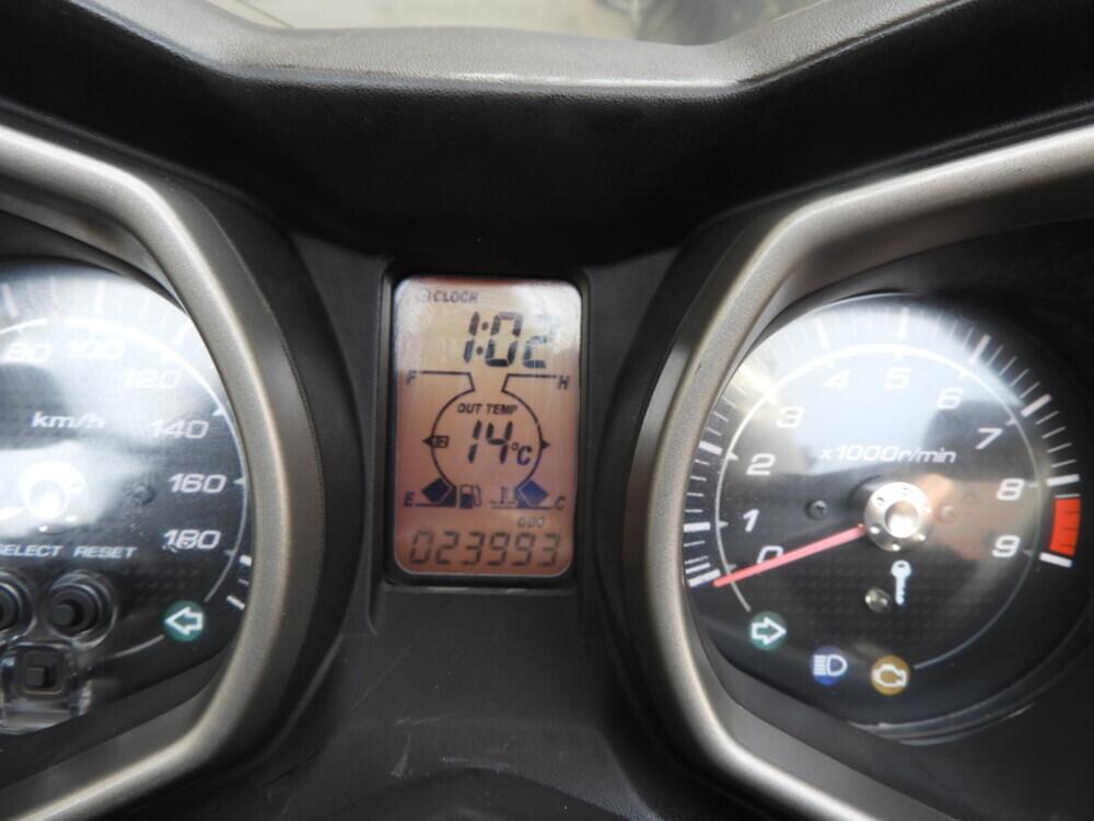 Yamaha X-Max 400 (2013 - 16) (5)