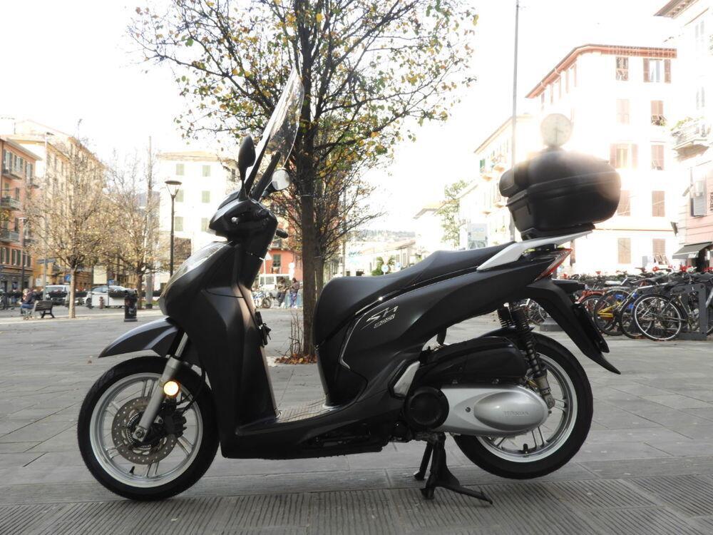 Honda SH 300 i ABS (2016 - 20) (4)