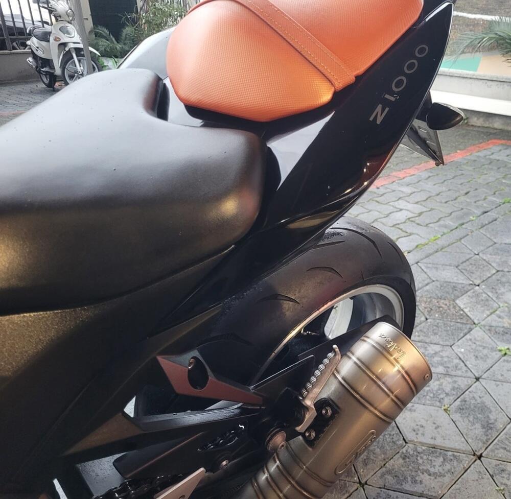 Kawasaki Z 1000 (2007 - 09) (4)