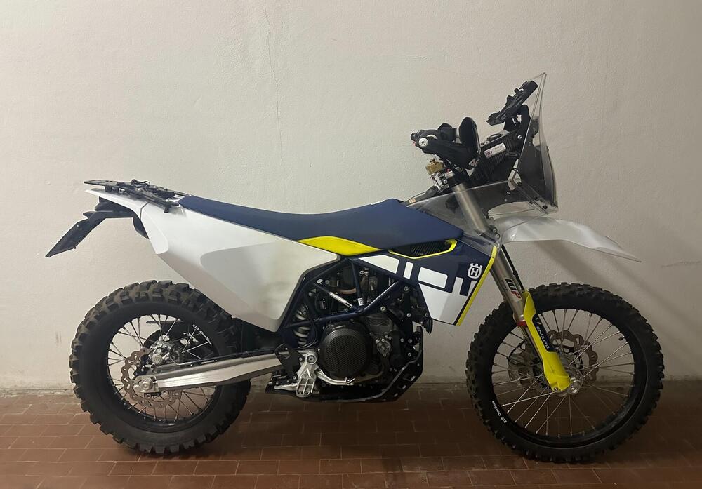 Husqvarna 701 Enduro (2023 - 25) (2)