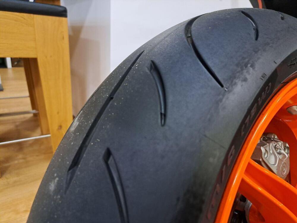 KTM 1290 Super Duke R (2022 - 23) (11)