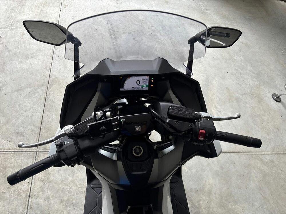Honda Forza 750 DCT (2021 - 24) (7)