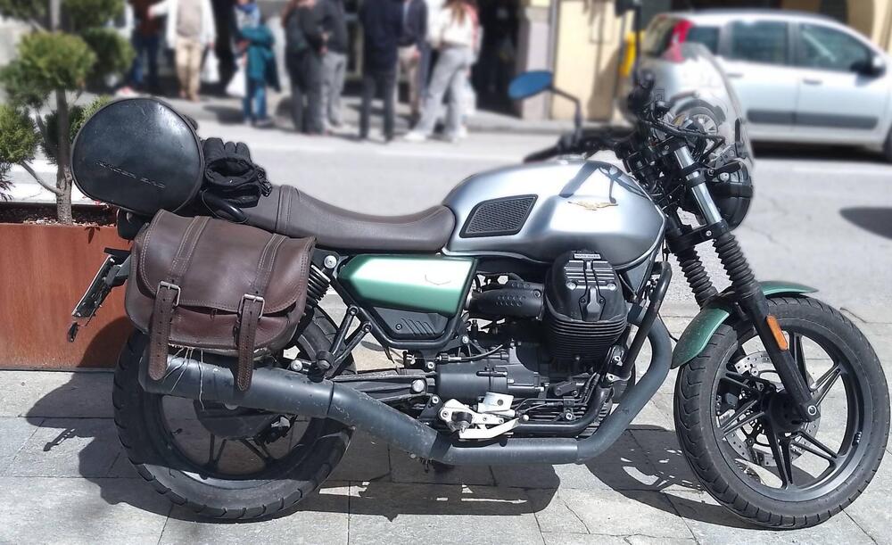 Moto Guzzi V7 850 Stone Special Abs (2021) (6)