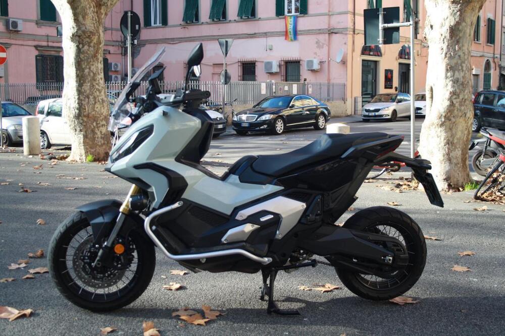 Honda X-ADV 750 DCT Adventure (2021 - 24) (2)