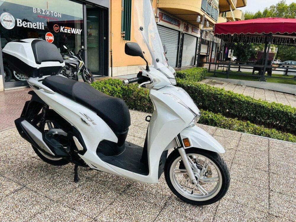 Honda SH 350 (2021 - 24) (13)