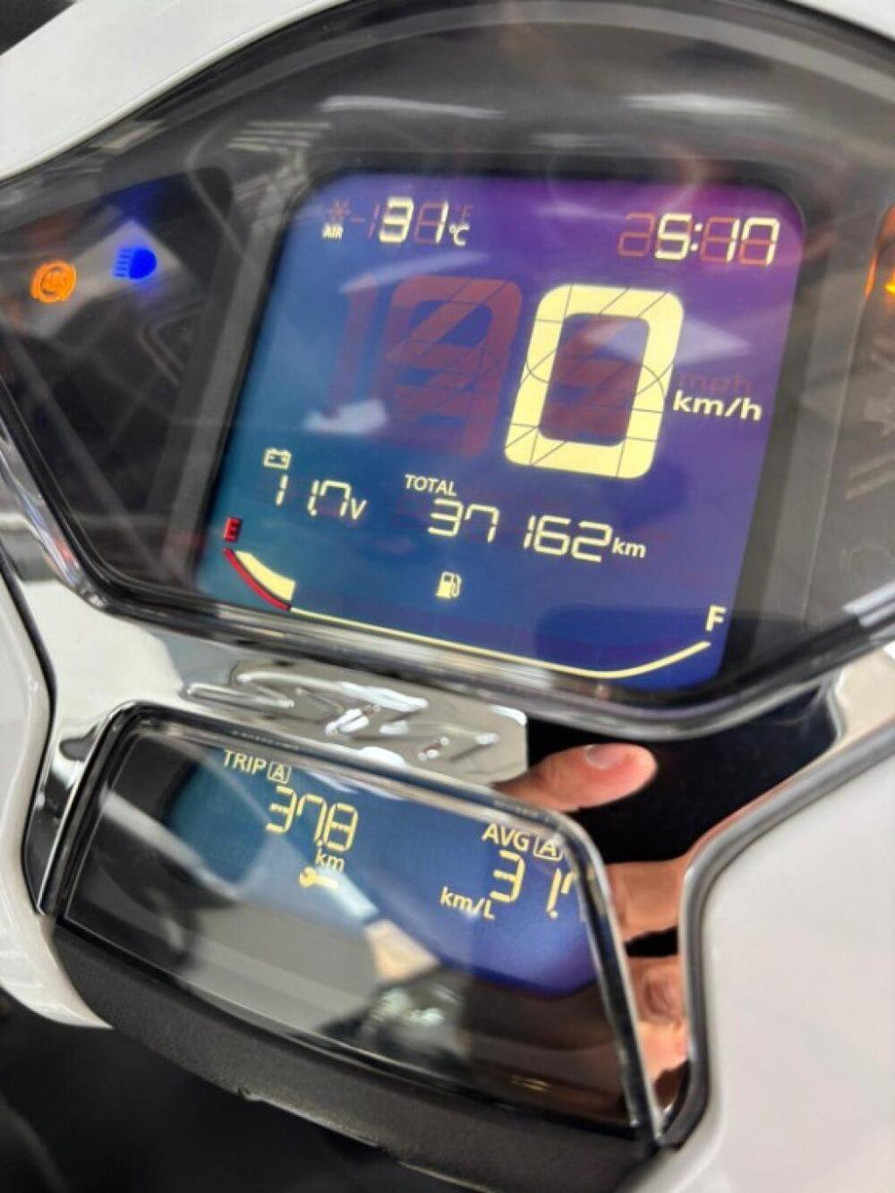 Honda SH 350 (2021 - 24) (15)