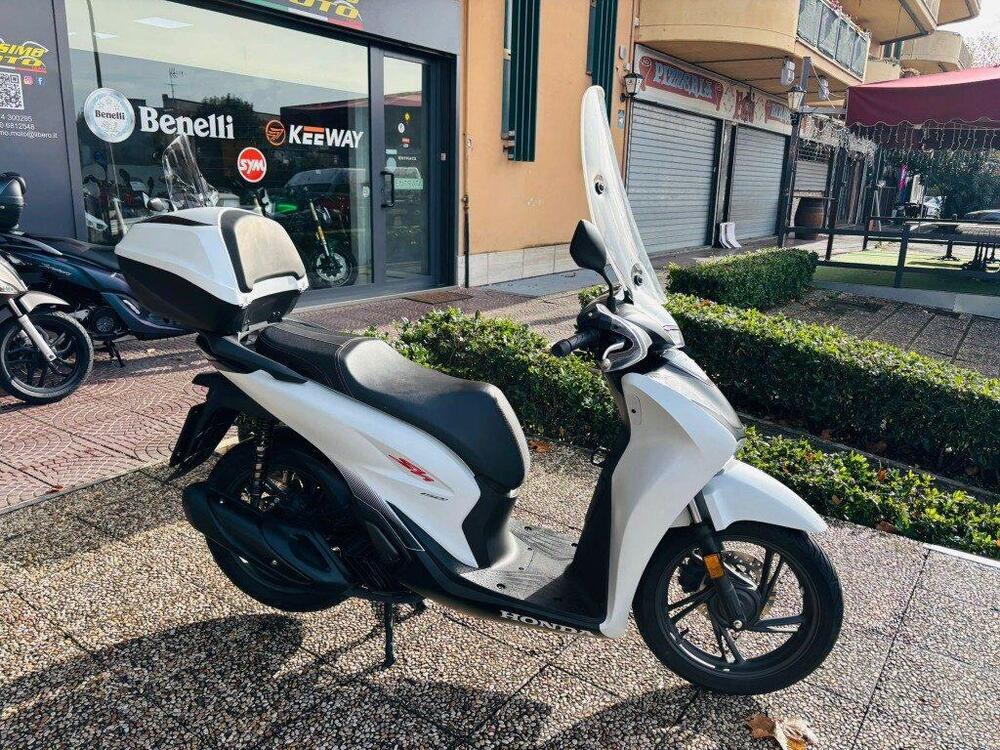 Honda SH 150i (2024 - 25) (2)