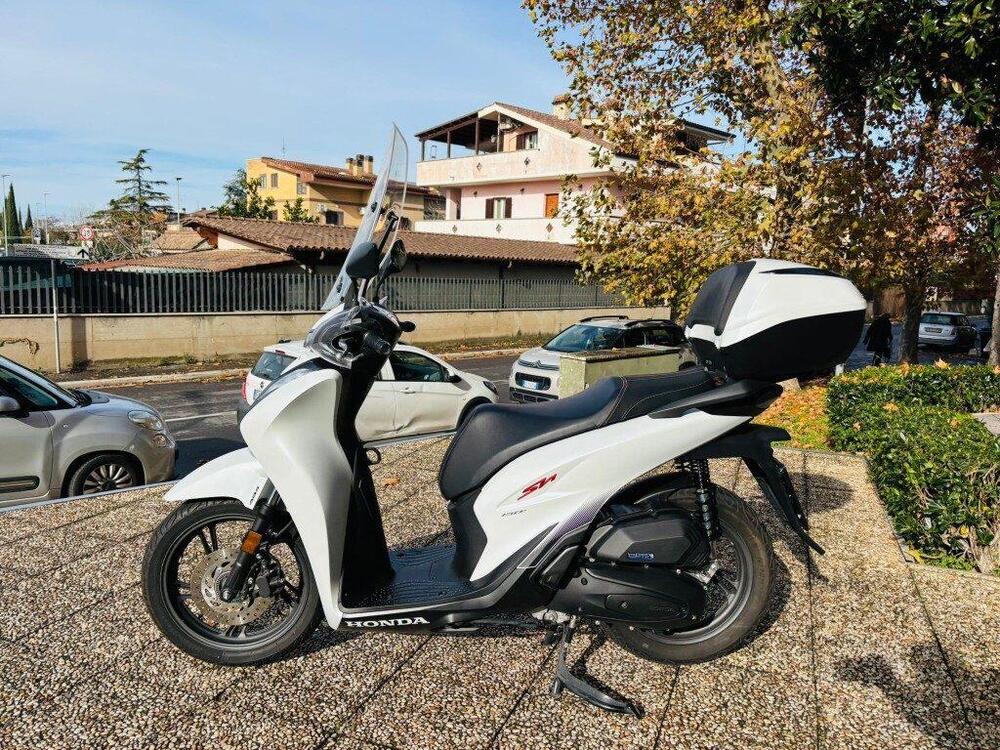 Honda SH 150i (2024 - 25) (12)