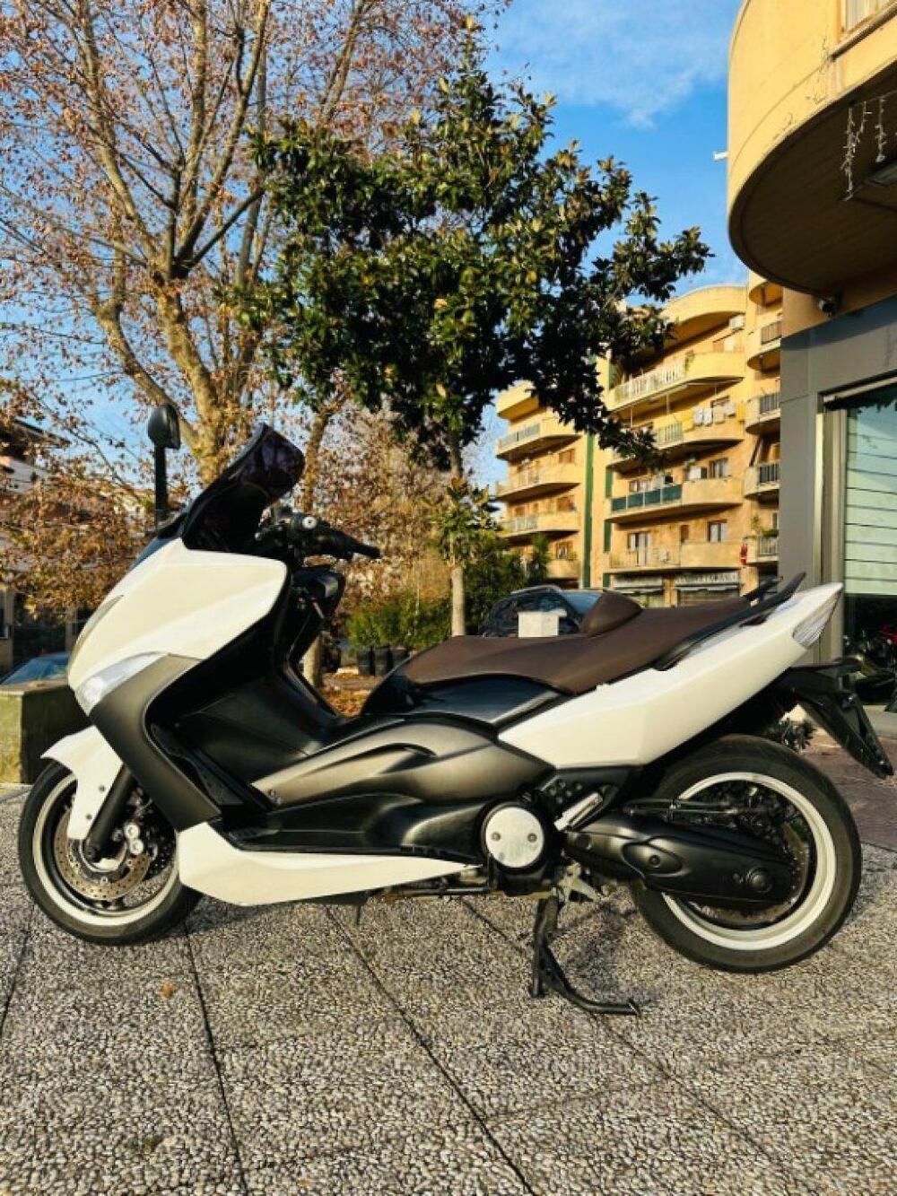 Yamaha T-Max 500 White Max (2010 - 11) (13)