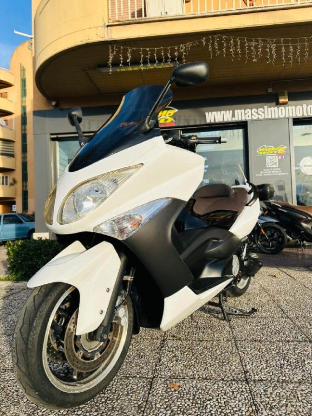 Yamaha T-Max 500 White Max (2010 - 11) (15)