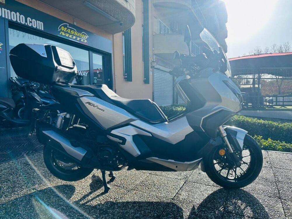 Honda ADV 350 (2022 - 24) (10)