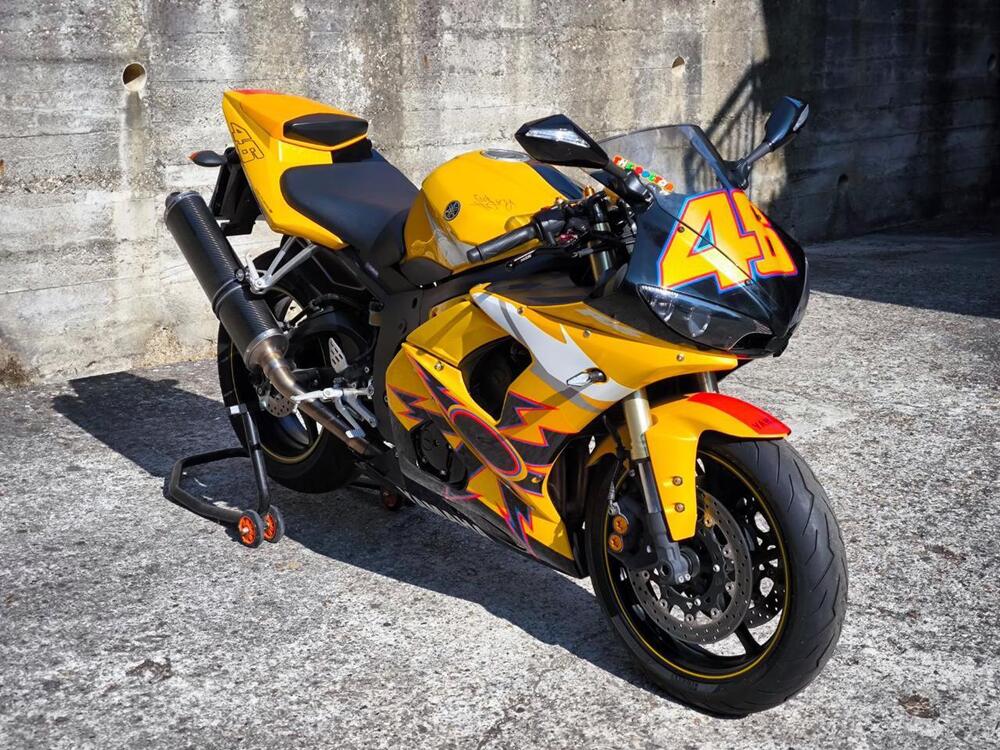 Yamaha YZF R6 (2005 - 06) (15)