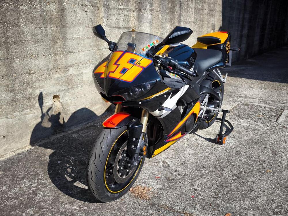 Yamaha YZF R6 (2005 - 06) (16)