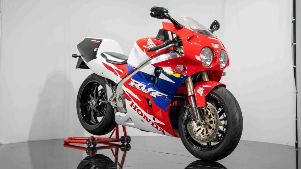 Honda RVF 750 R RC45  (5)