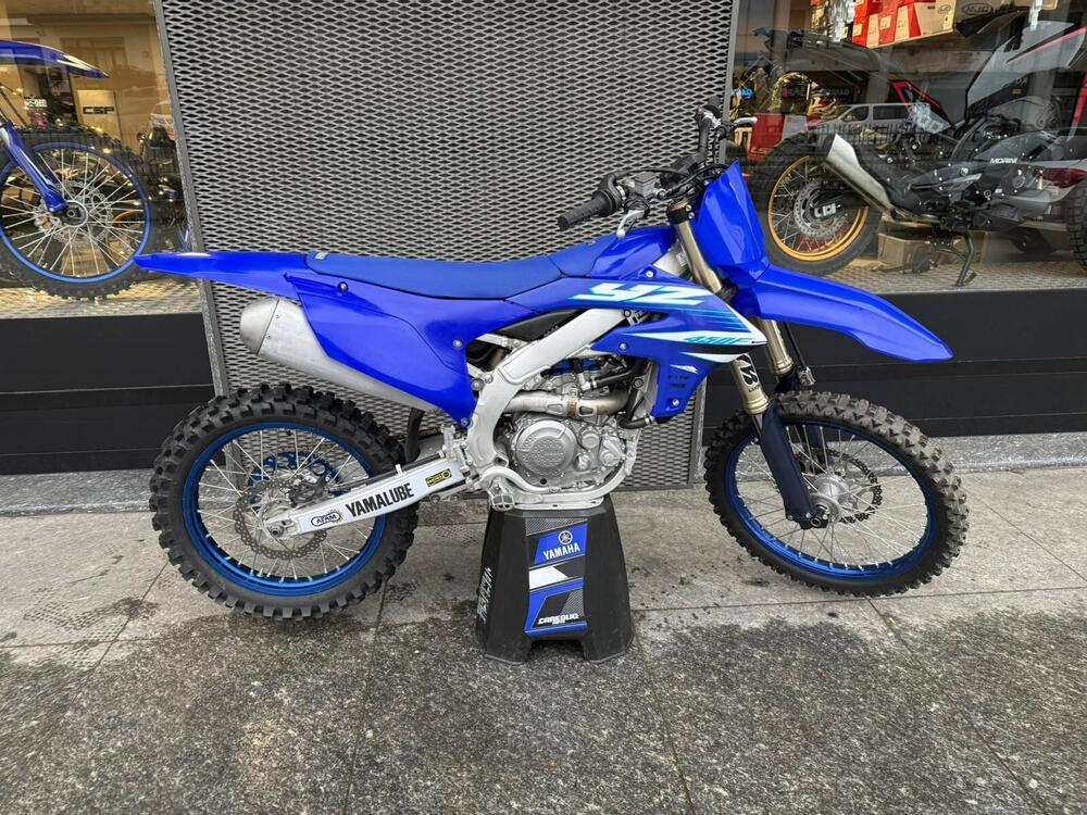Yamaha YZ 450 F (2025) (5)