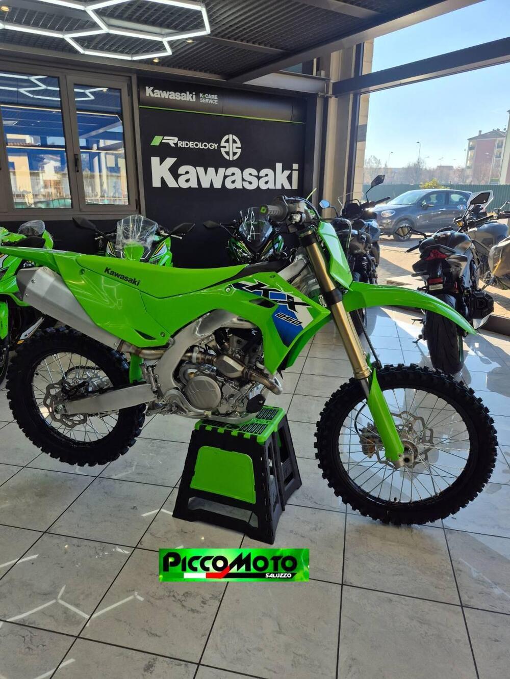 Kawasaki KX 250 (2026) (2)